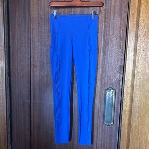 Lululemon Fast & Free 7/8 Tight II *Nulux 25"
Psychic size 4